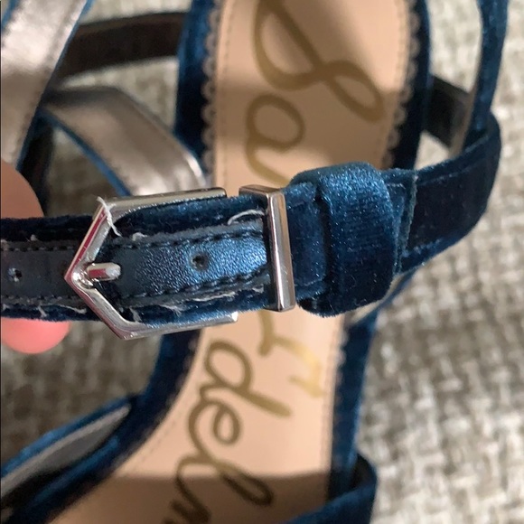 blue platform heels - Picture 2 of 5